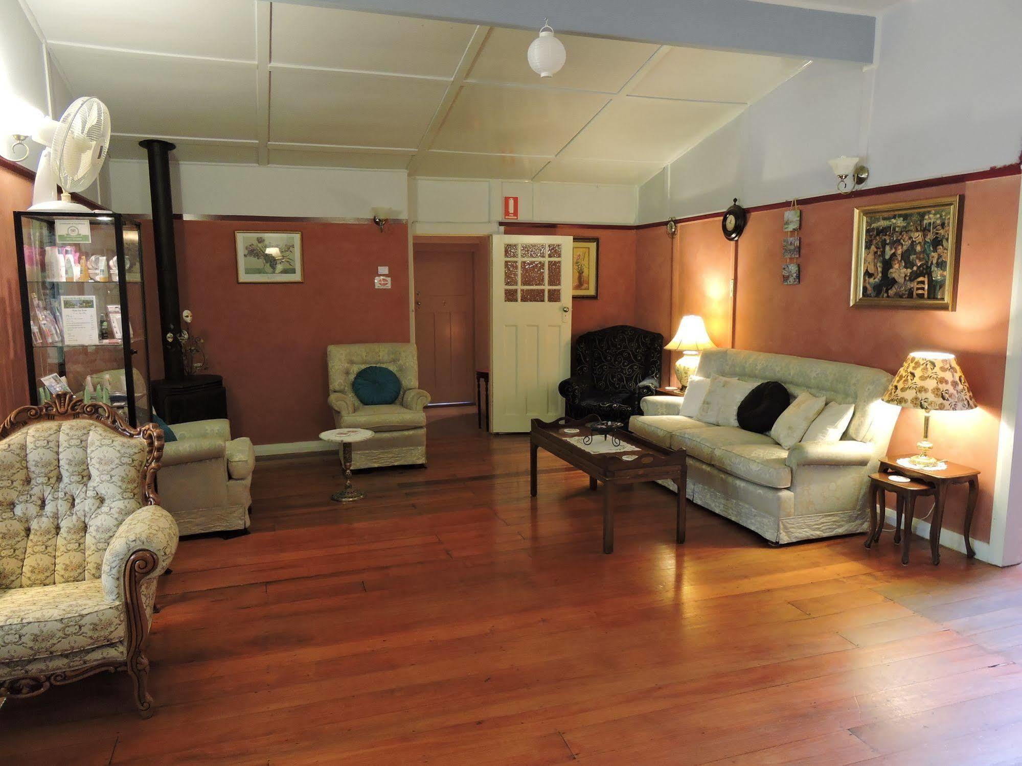 Kubba Roonga Guesthouse - Boutique Luxury Spa Retreat & Gardens - Blue Mountains Blackheath Buitenkant foto