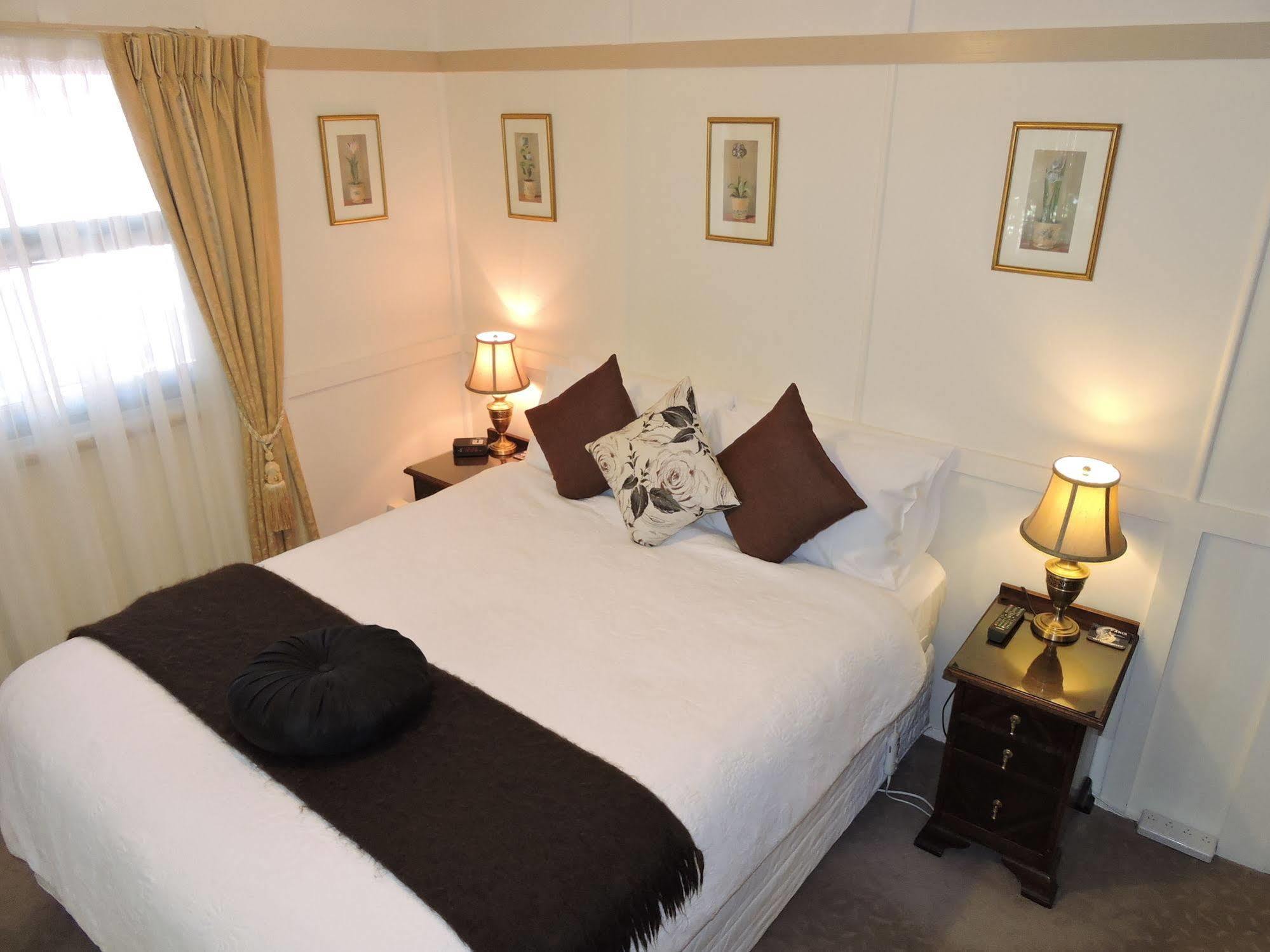 Kubba Roonga Guesthouse - Boutique Luxury Spa Retreat & Gardens - Blue Mountains Blackheath Buitenkant foto